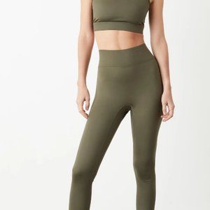 All Access Workout Set - Sports Bra & Leggings - Olive Green, Size Medium